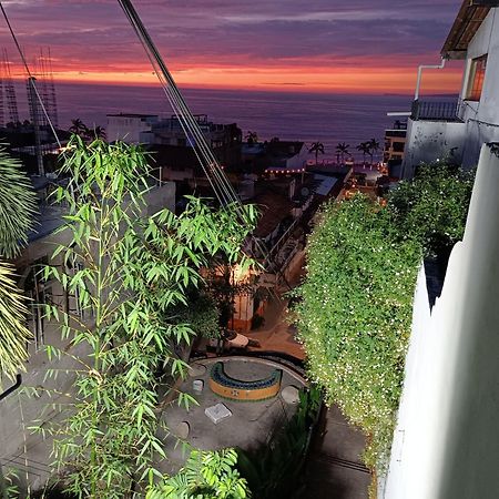 Apartamento Estudio Y Terraza Con Vista Al Mar Por El Malecon Puerto Vallarta Exterior foto